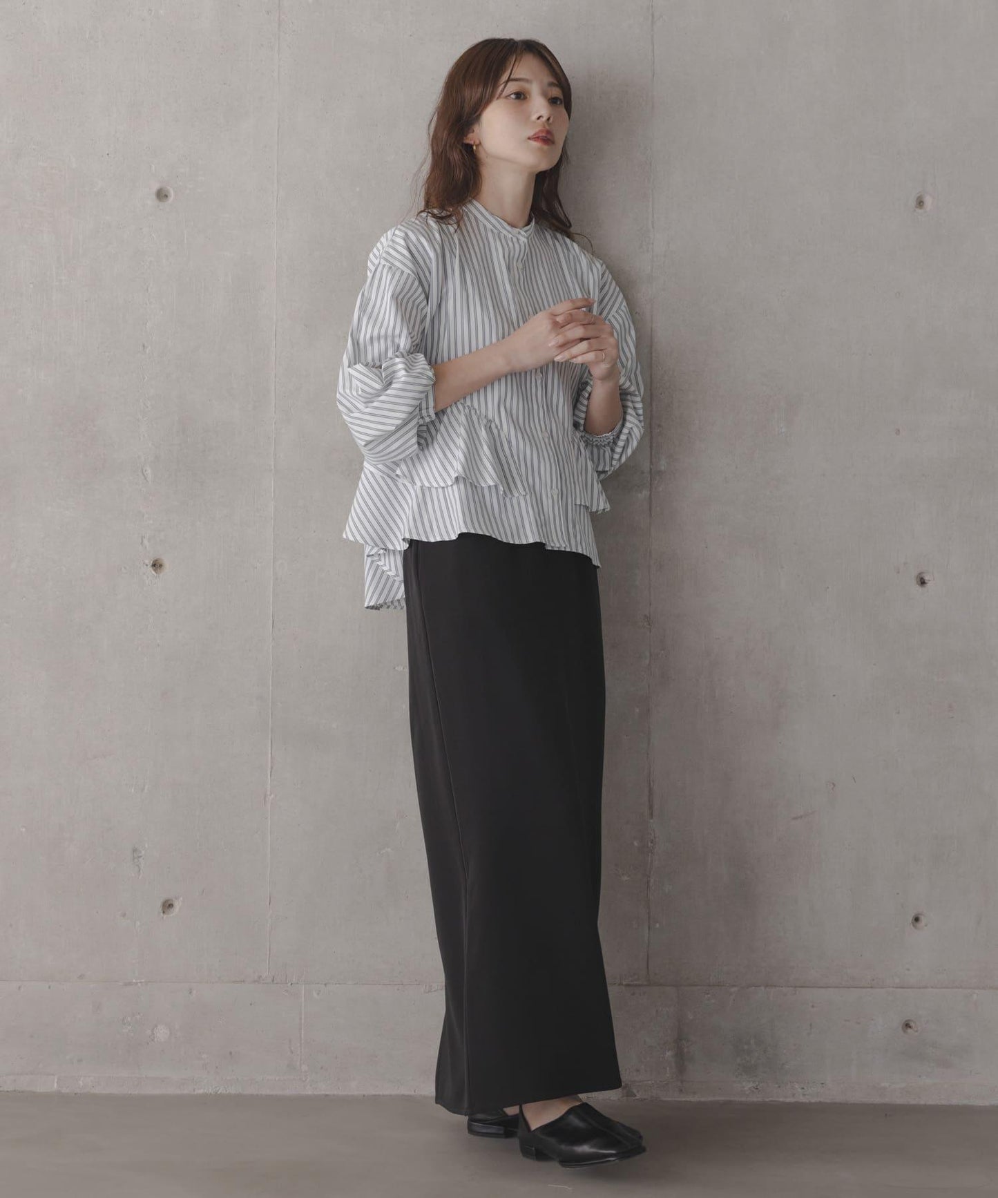 立領荷葉邊條紋襯衫