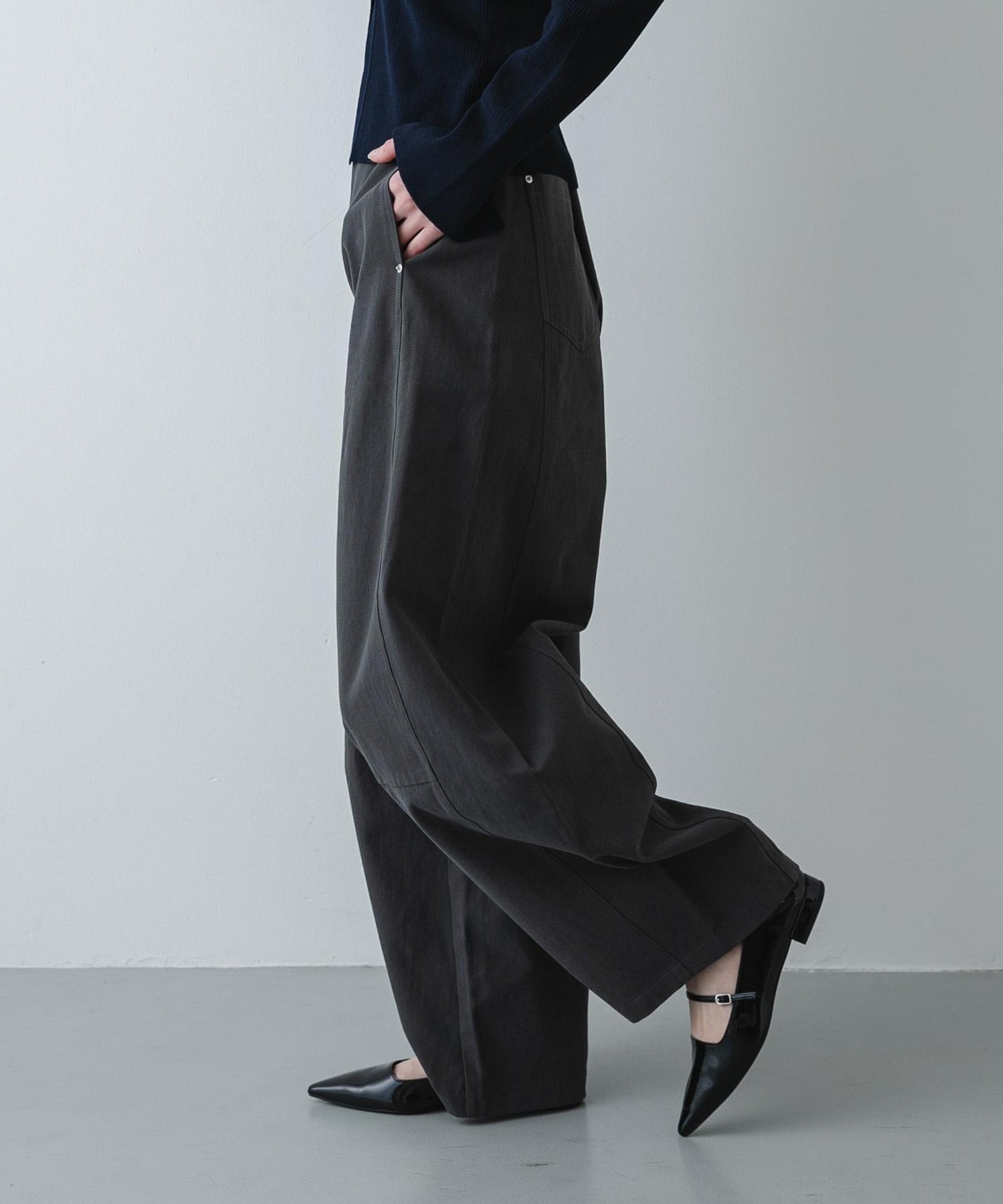 彎刀斜紋棉布褲