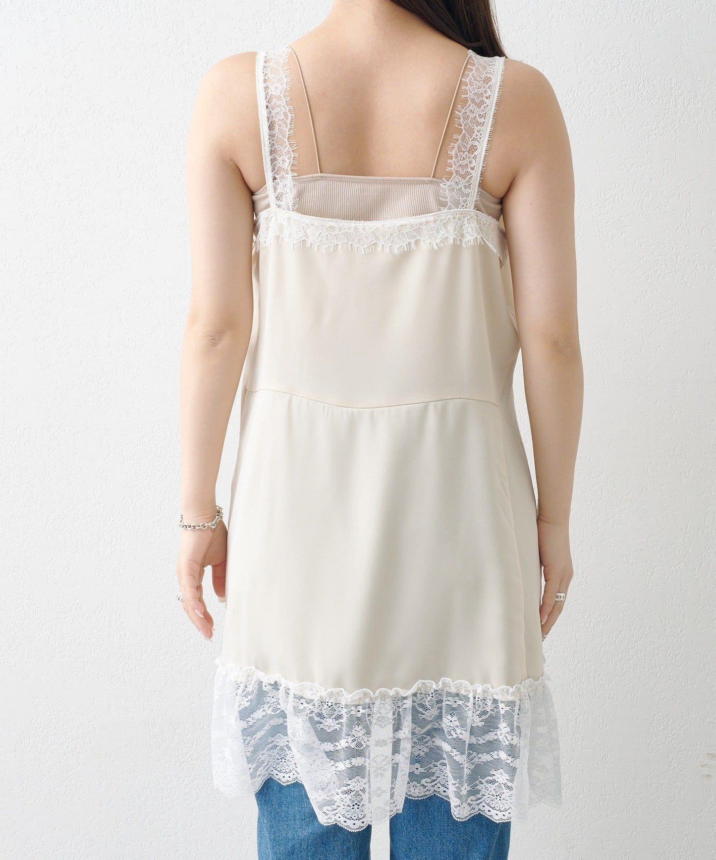 2026SS目錄 緞面蕾絲長版上衣