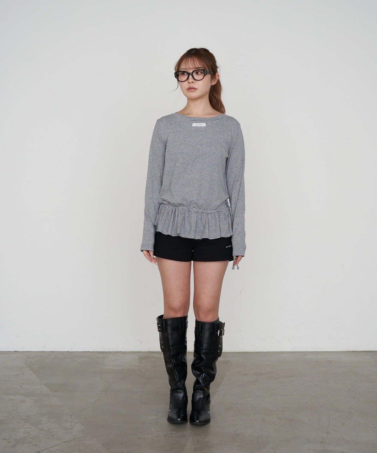 帶扣帶裝飾長筒靴