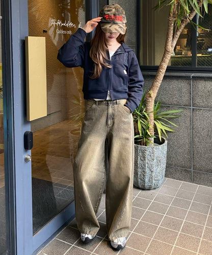 鉚釘設計 闊腿 牛仔面料 牛仔褲