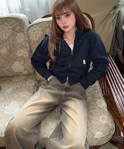 鉚釘設計 闊腿 牛仔面料 牛仔褲