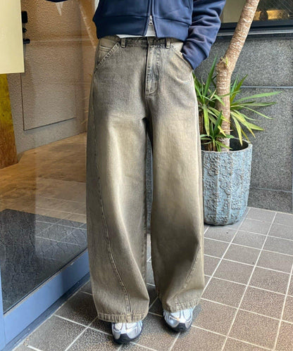 鉚釘設計 闊腿 牛仔面料 牛仔褲