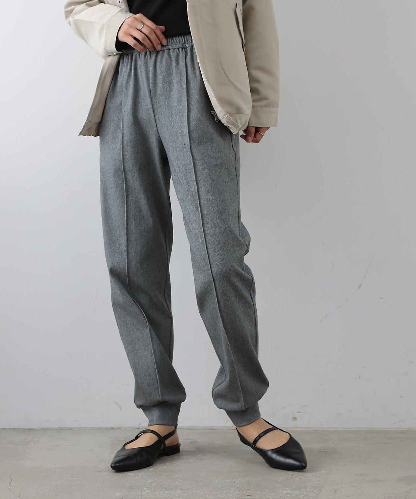 可成套搭配 4WAY彈力 束腳褲