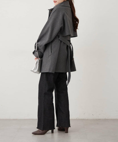 拼色設計中長款大衣