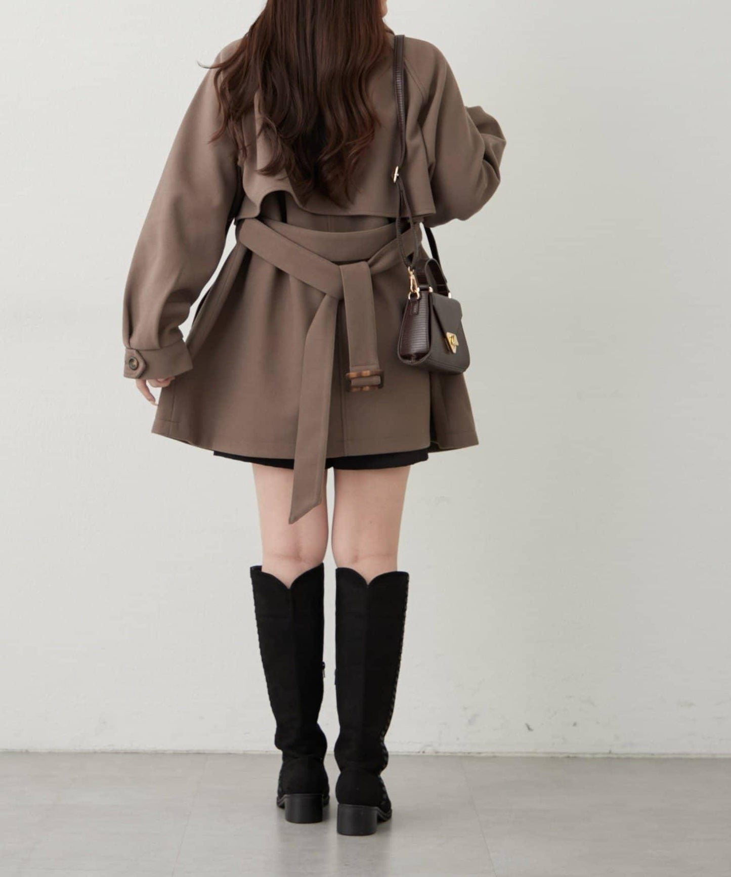 拼色設計中長款大衣