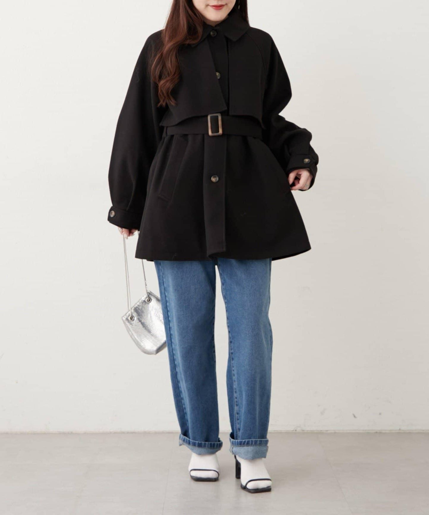 拼色設計中長款大衣