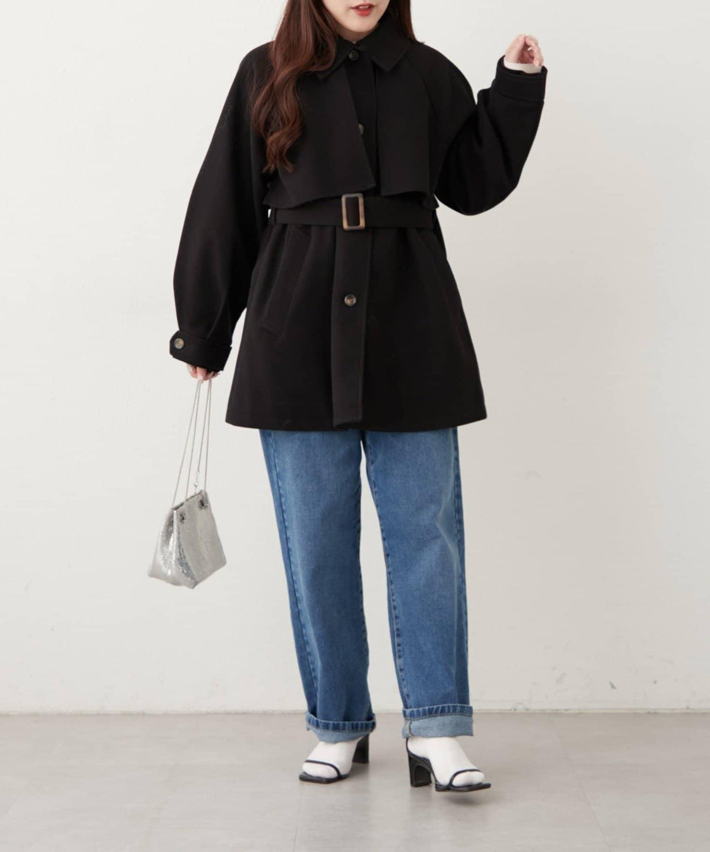 拼色設計中長款大衣