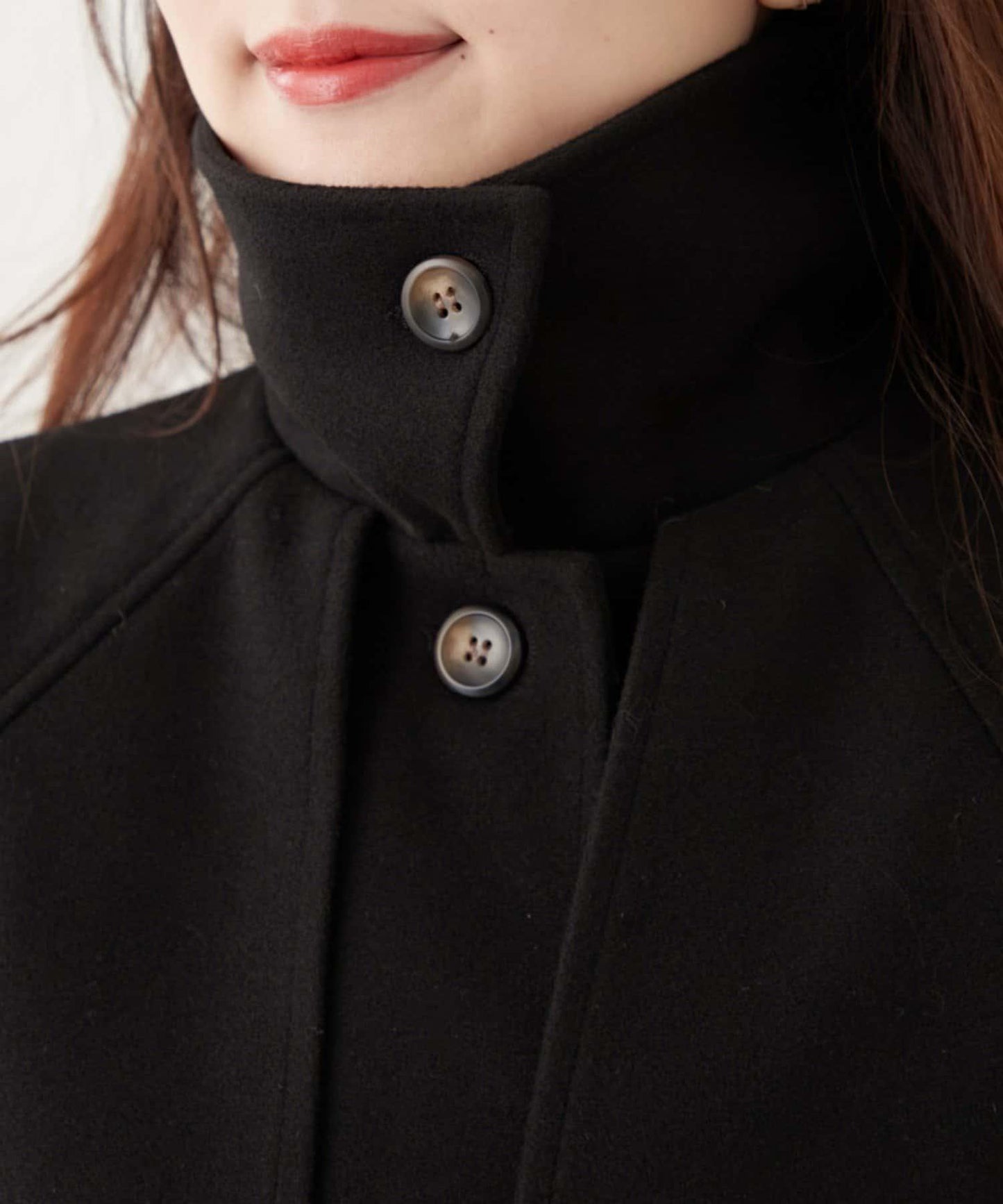 拼色設計中長款大衣