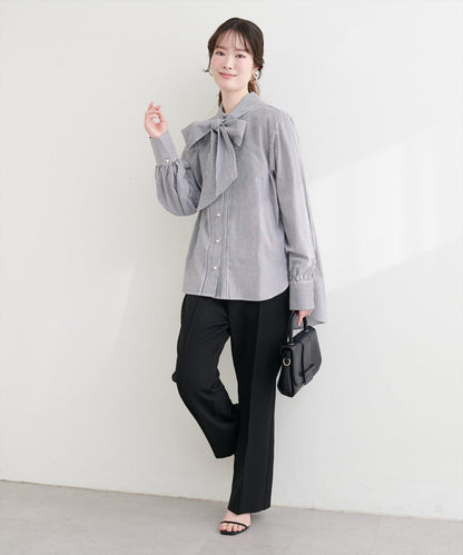微高領荷葉邊襯衫
