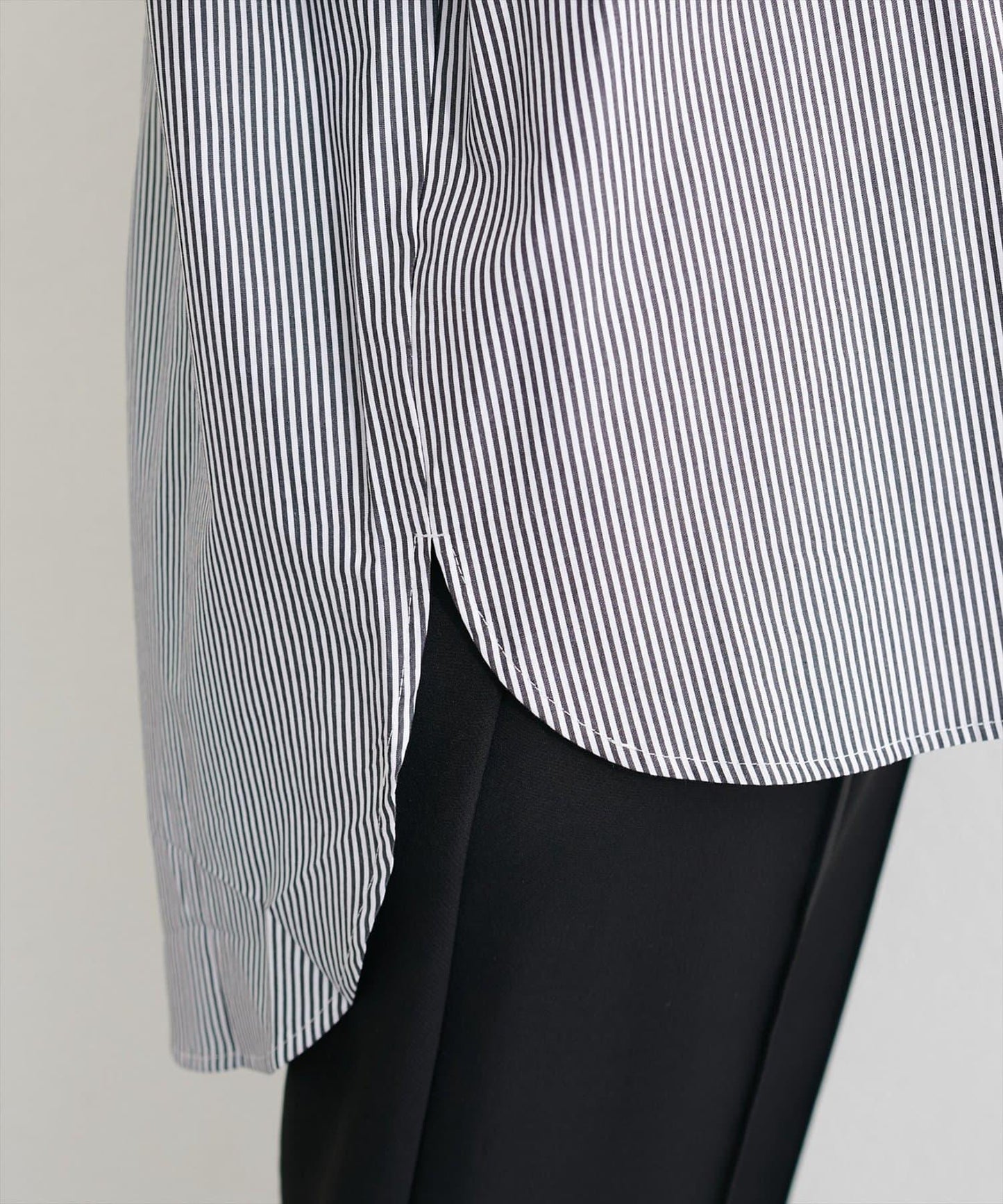 微高領荷葉邊襯衫