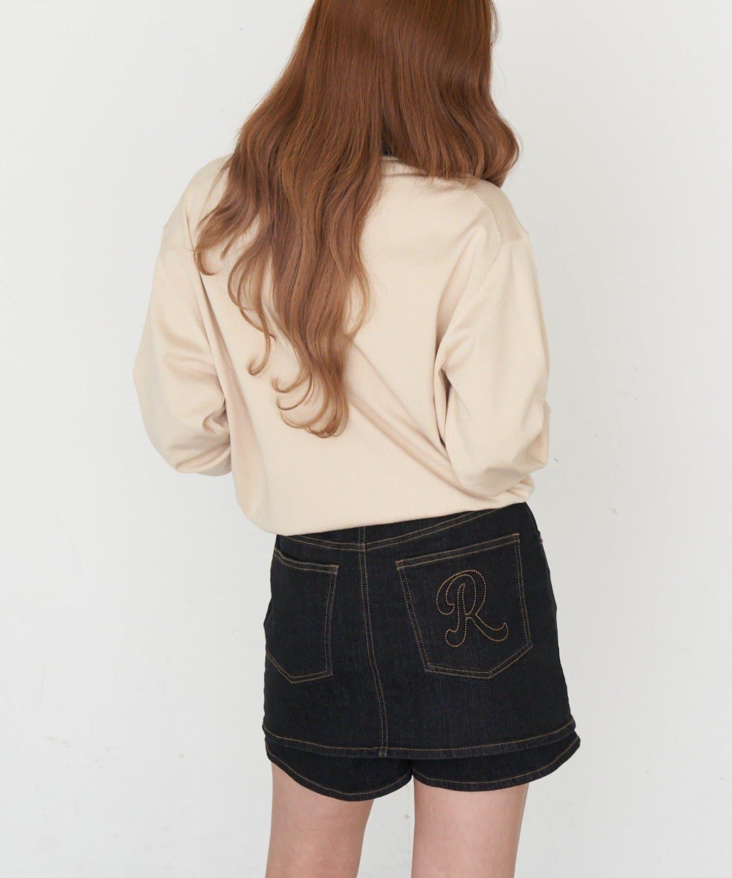 帶領 V字胸口刺繡 針織上衣