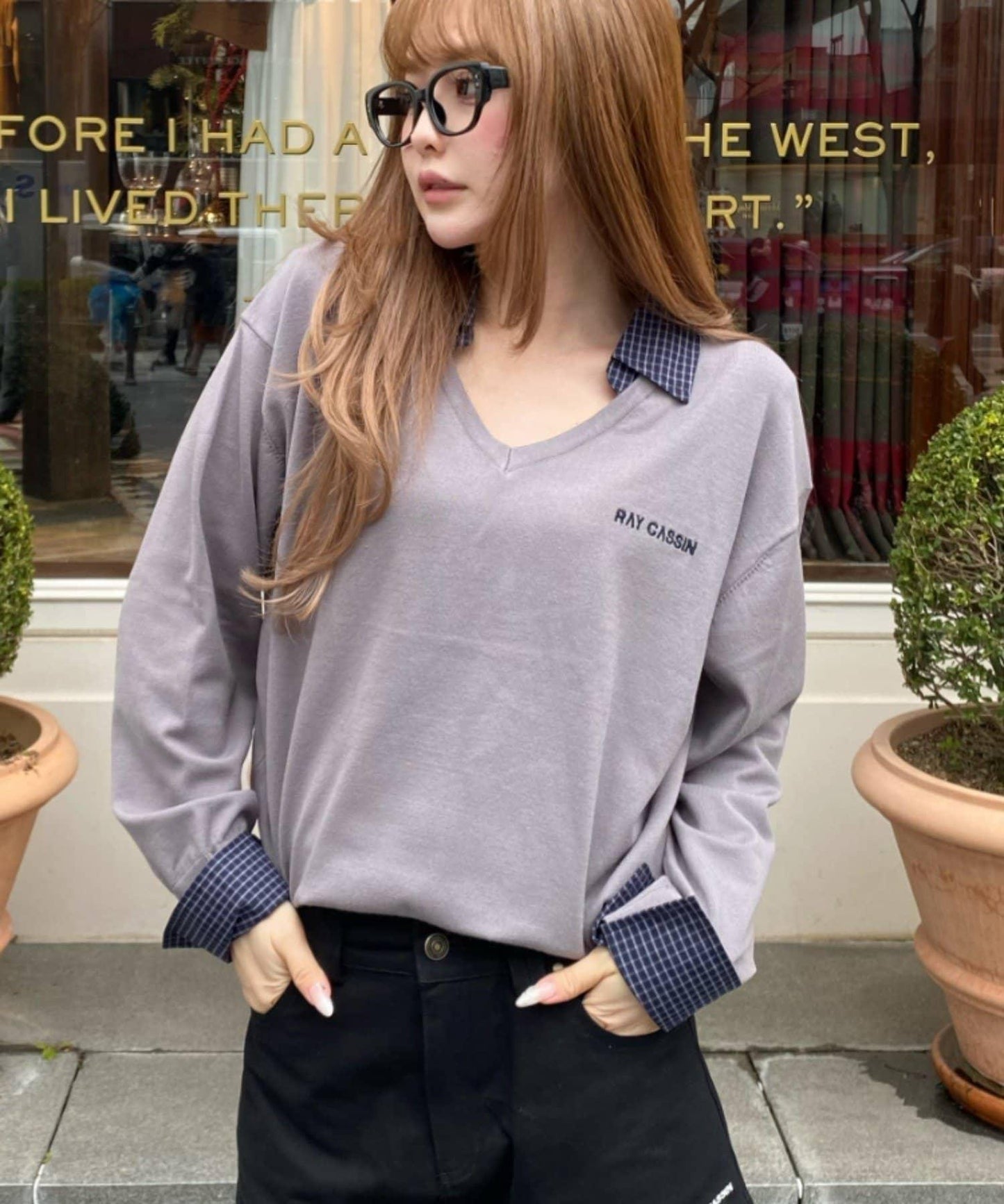 帶領 V字胸口刺繡 針織上衣