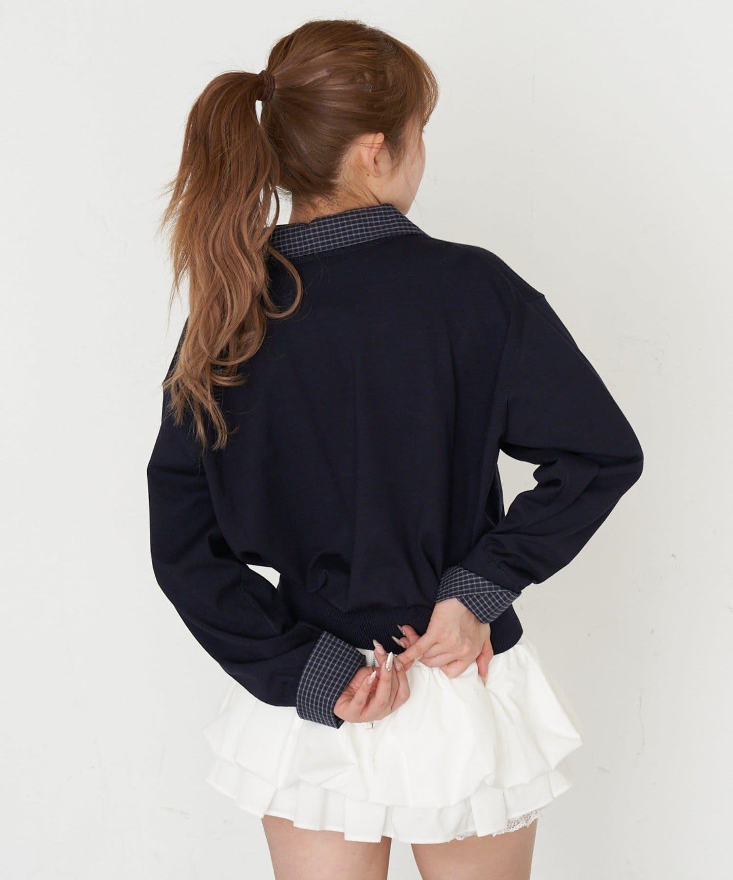 帶領 V字胸口刺繡 針織上衣