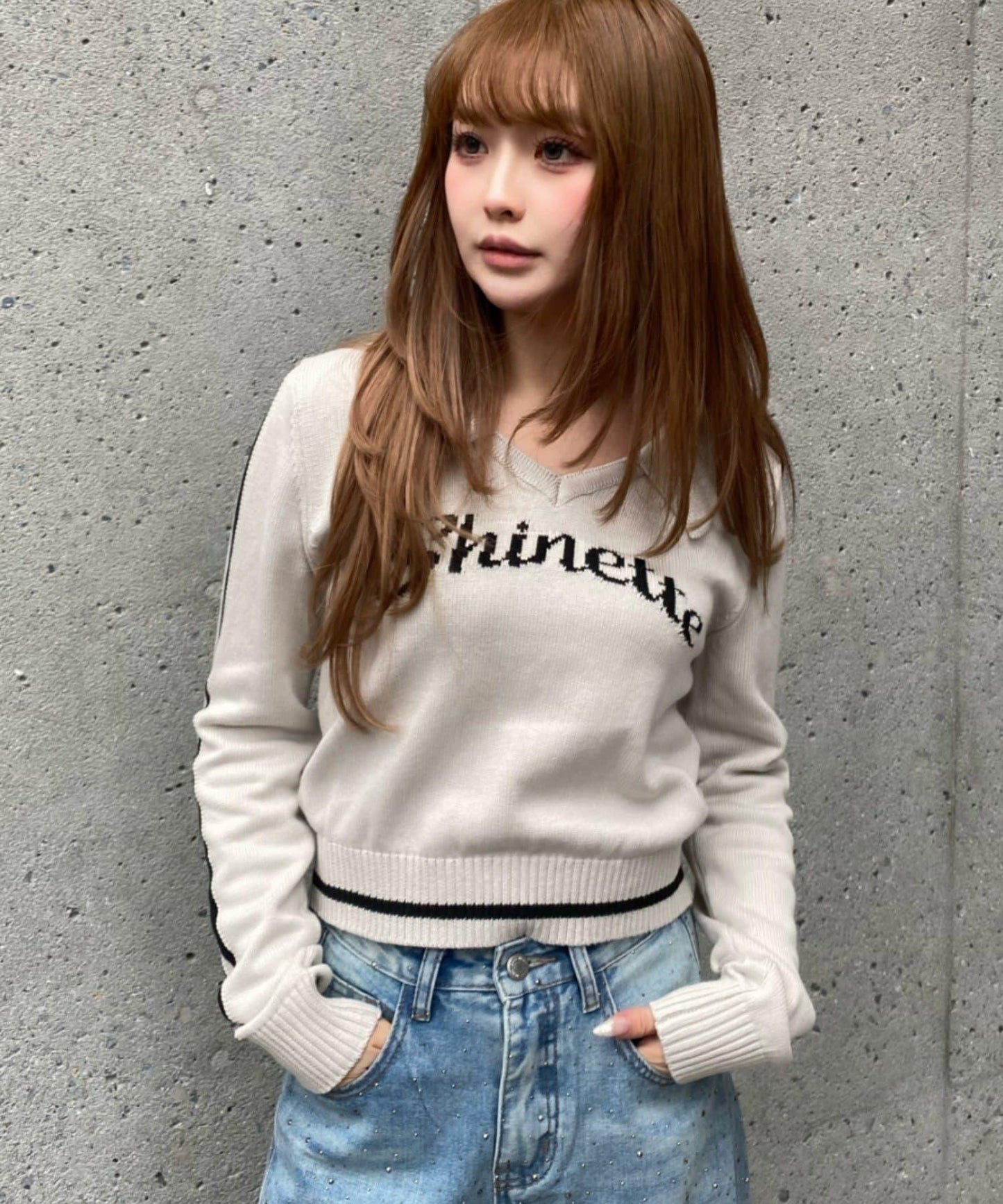 開領線條Logo針織 針織衫