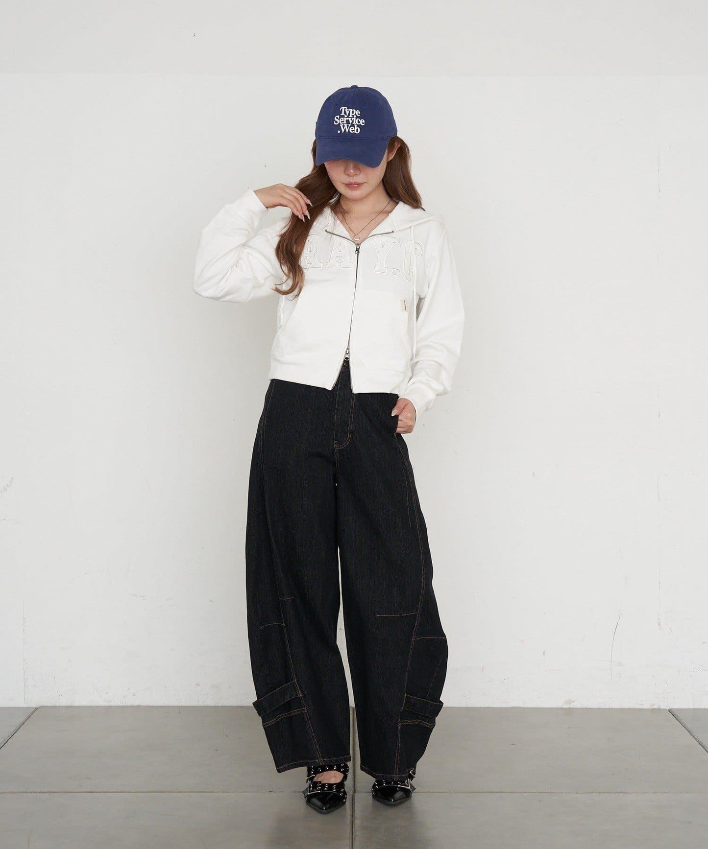 標誌拼接設計 連帽衛衣