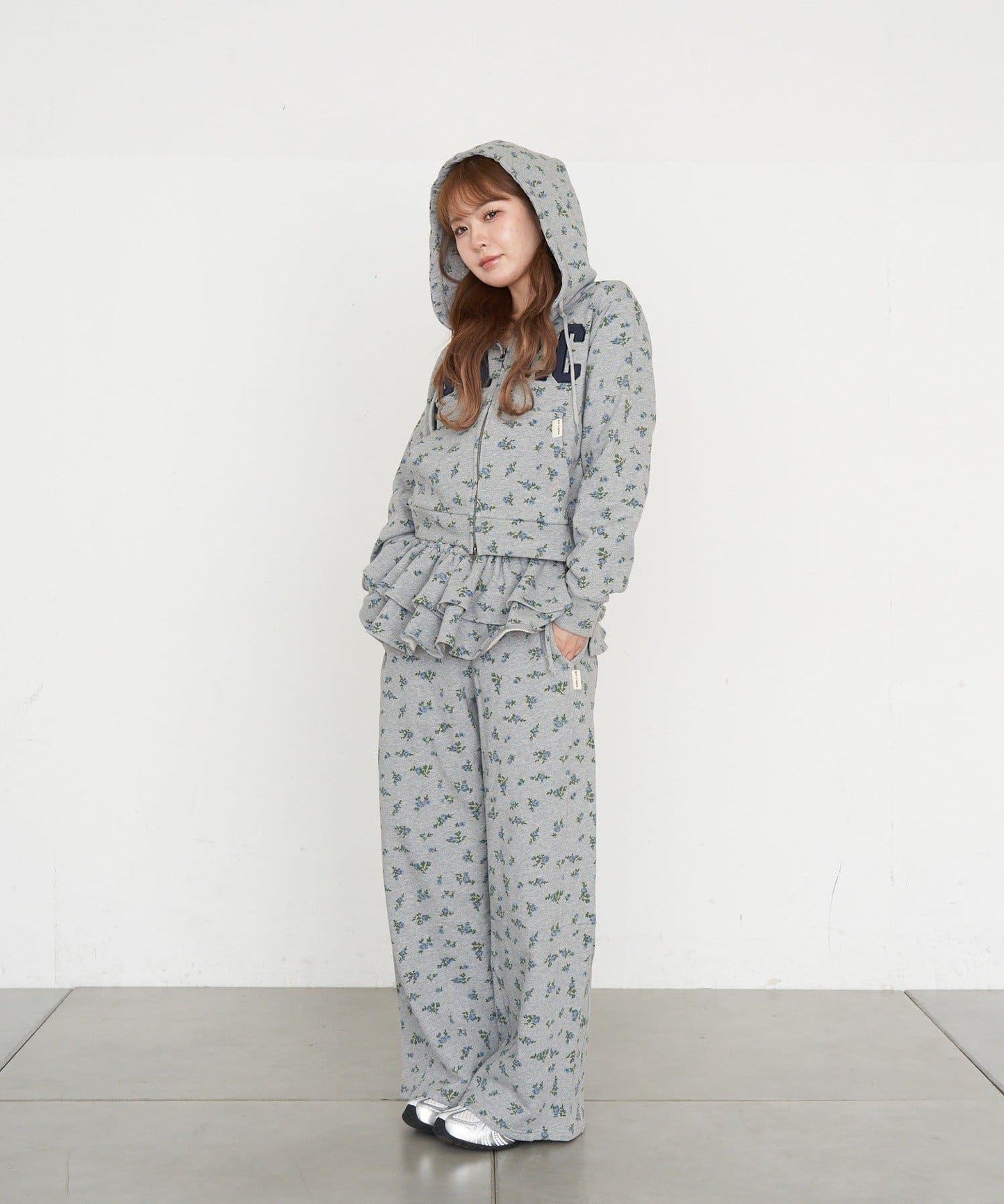 標誌拼接設計 連帽衛衣