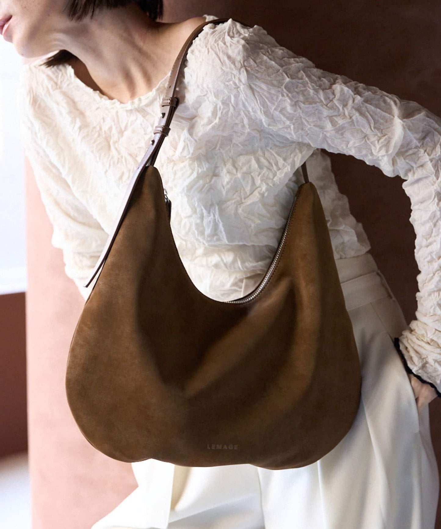 CAPRICIEUX LE'MAGE 半圓造型 努巴克 單肩包