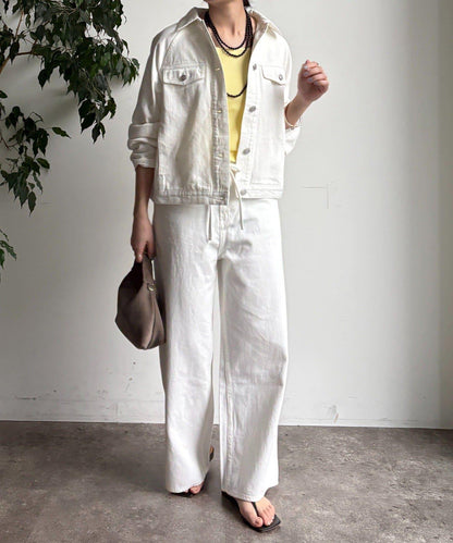 帶腰帶寬鬆牛仔褲