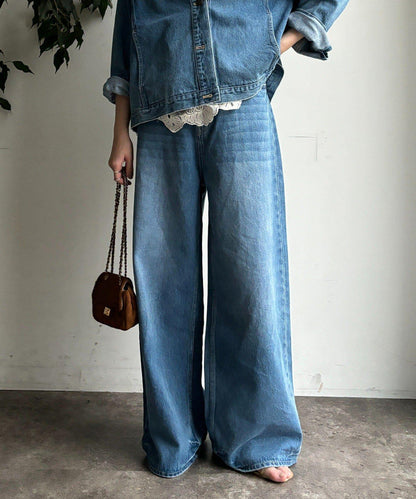 帶腰帶寬鬆牛仔褲