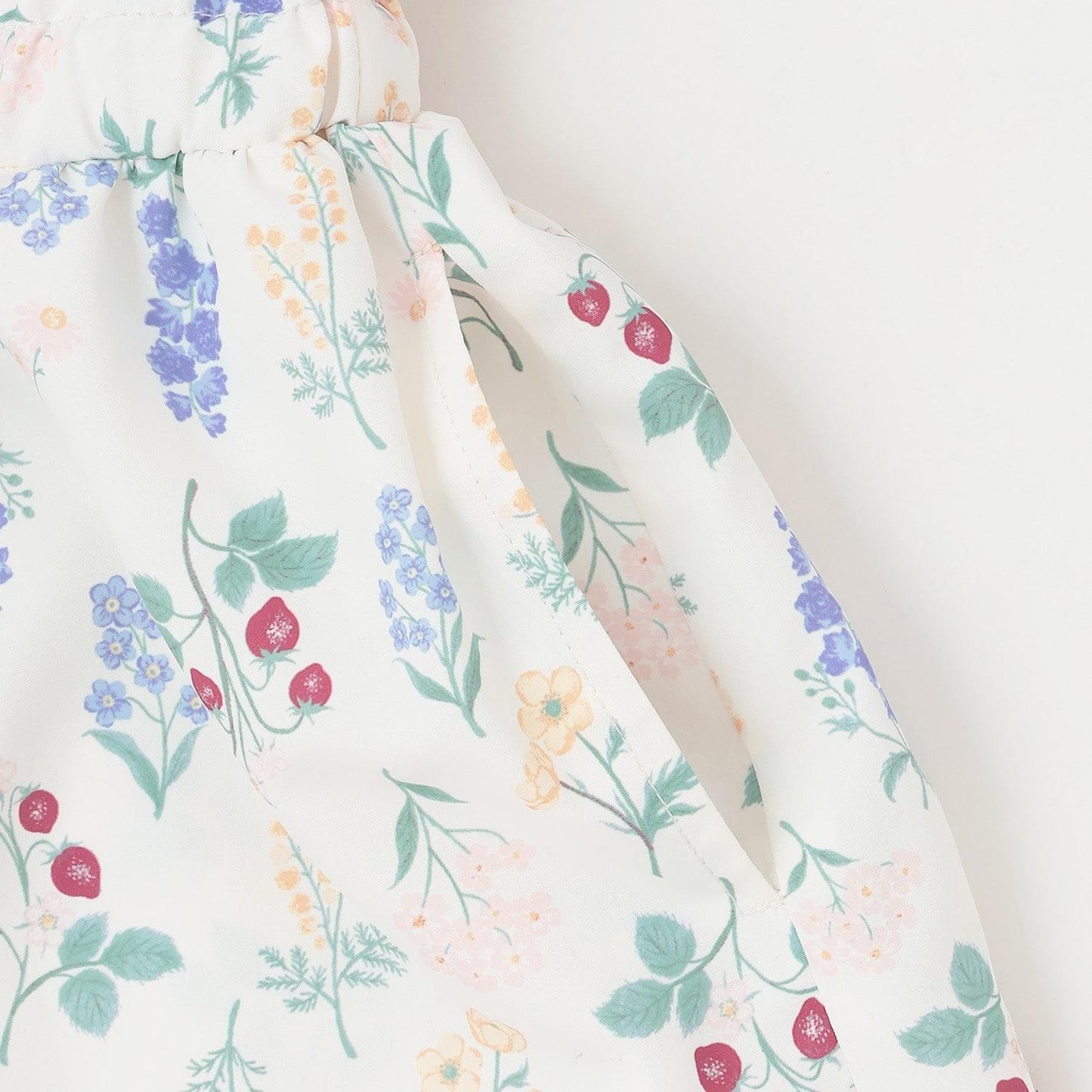 防潑水荷葉擺風衣外套