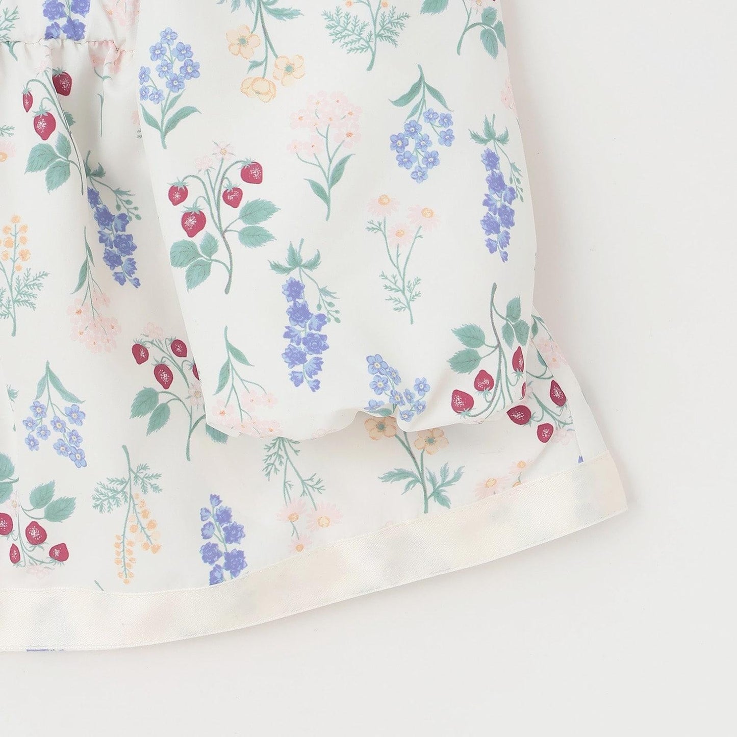 防潑水荷葉擺風衣外套