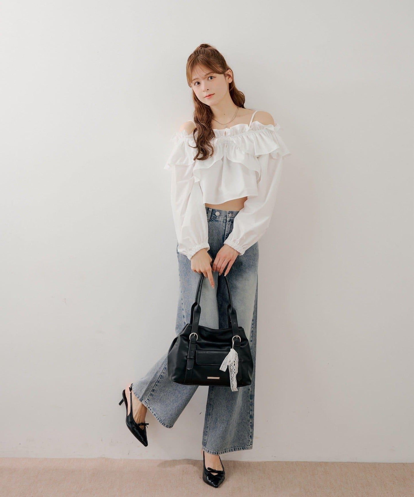 露肩兩穿荷葉邊襯衫