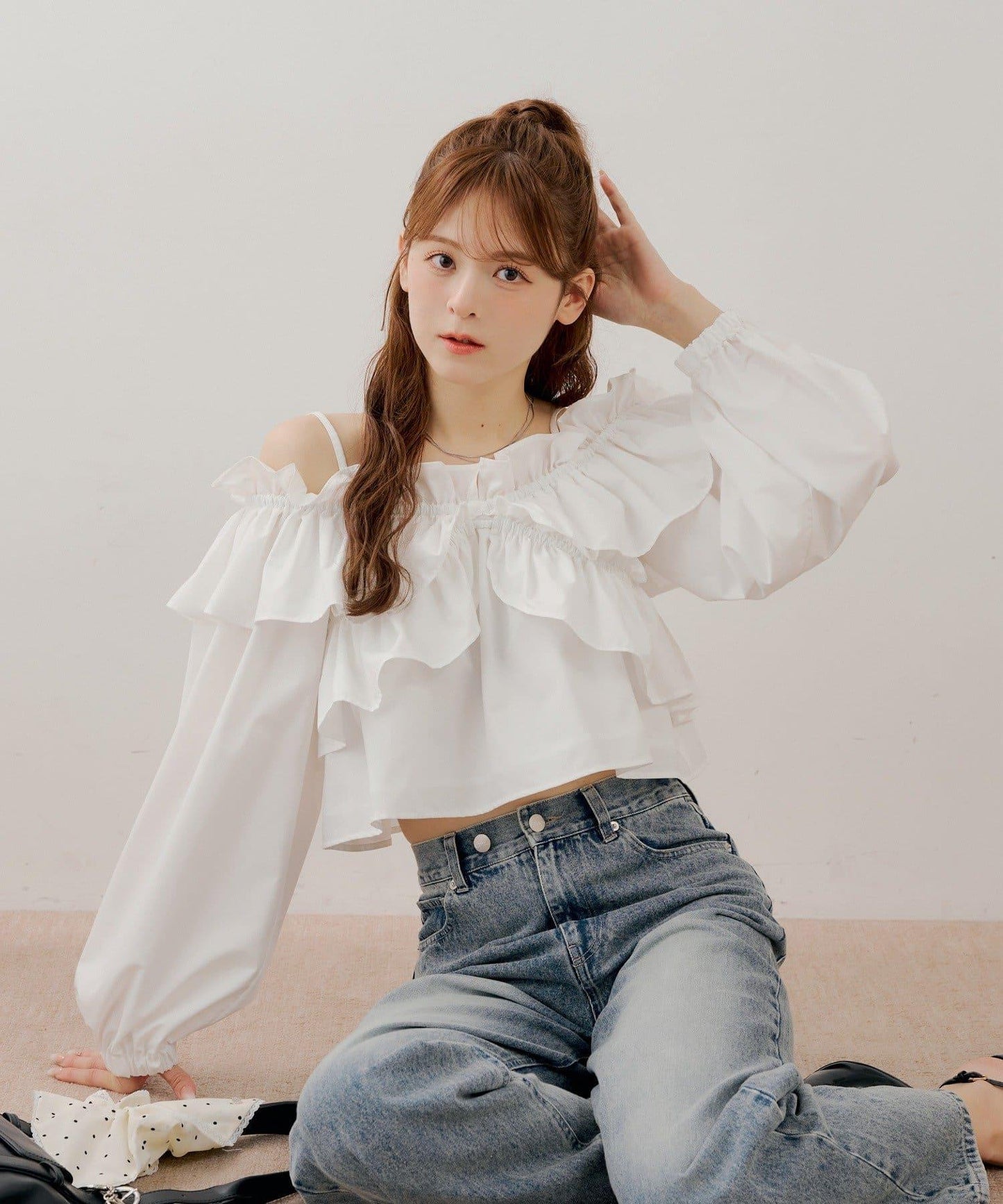 露肩兩穿荷葉邊襯衫