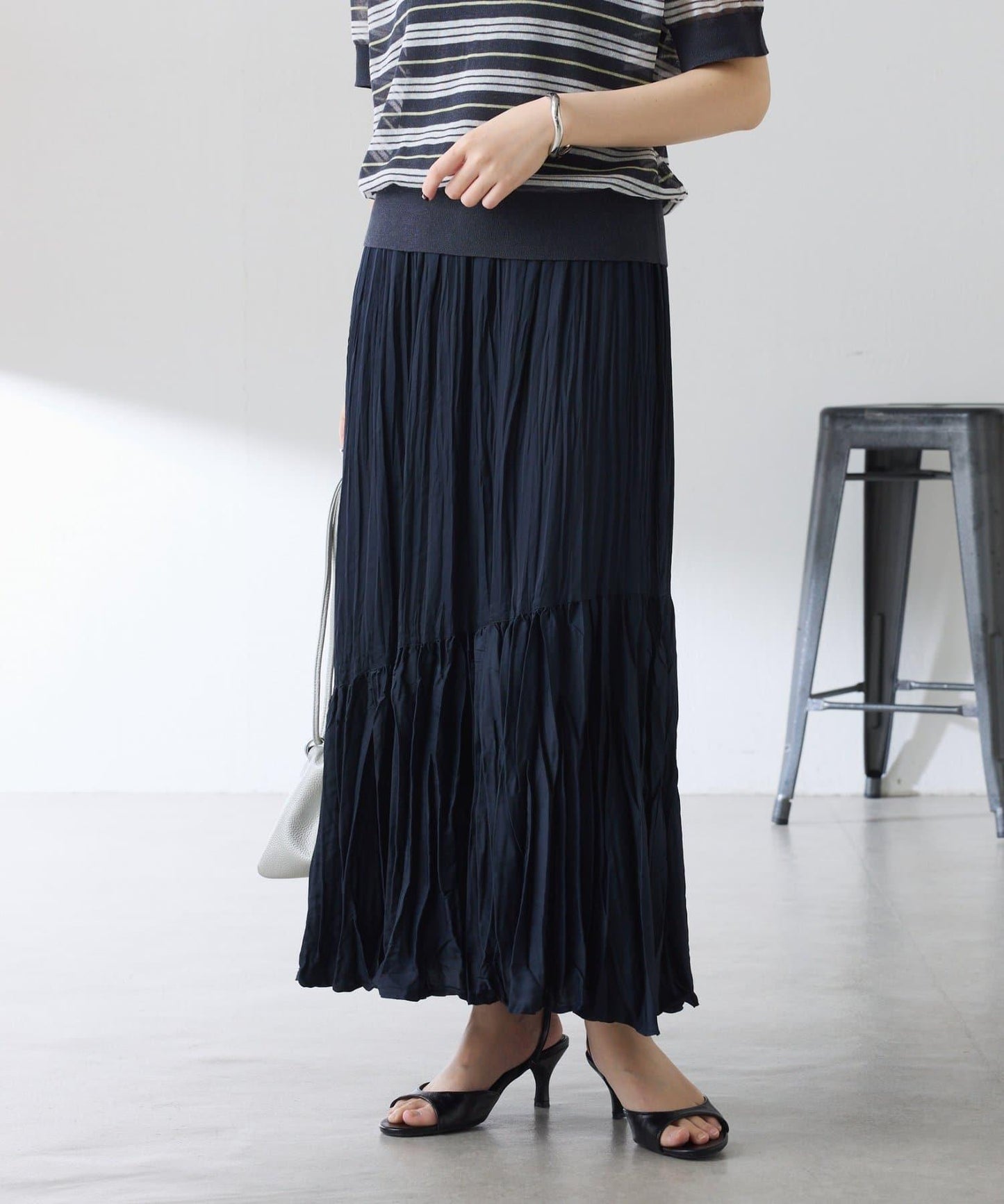 皺感斜向拼接半身裙