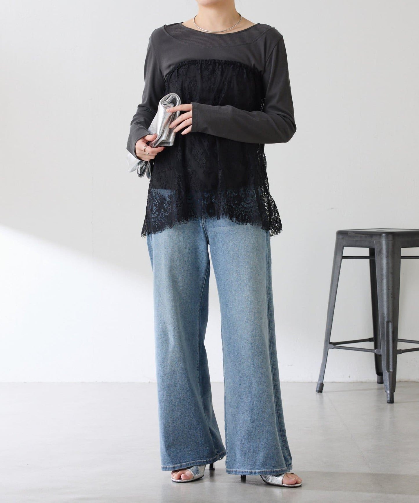 一件即可完成搭配 仿疊穿設計 長袖T恤