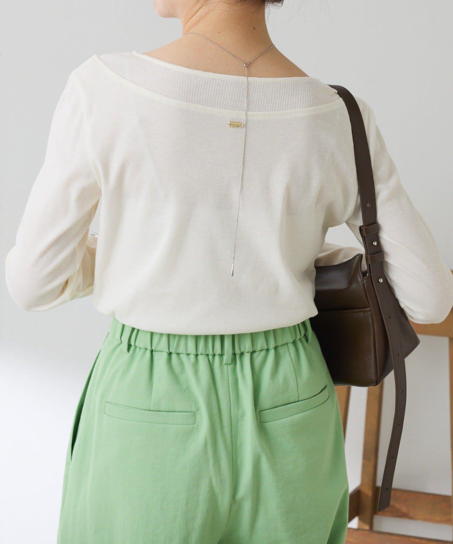 一件即可完成搭配 仿疊穿設計 長袖T恤