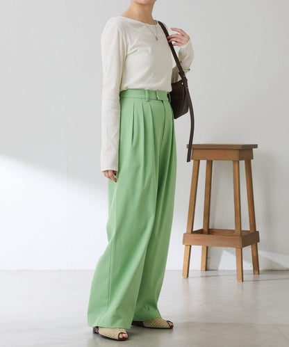 一件即可完成搭配 仿疊穿設計 長袖T恤