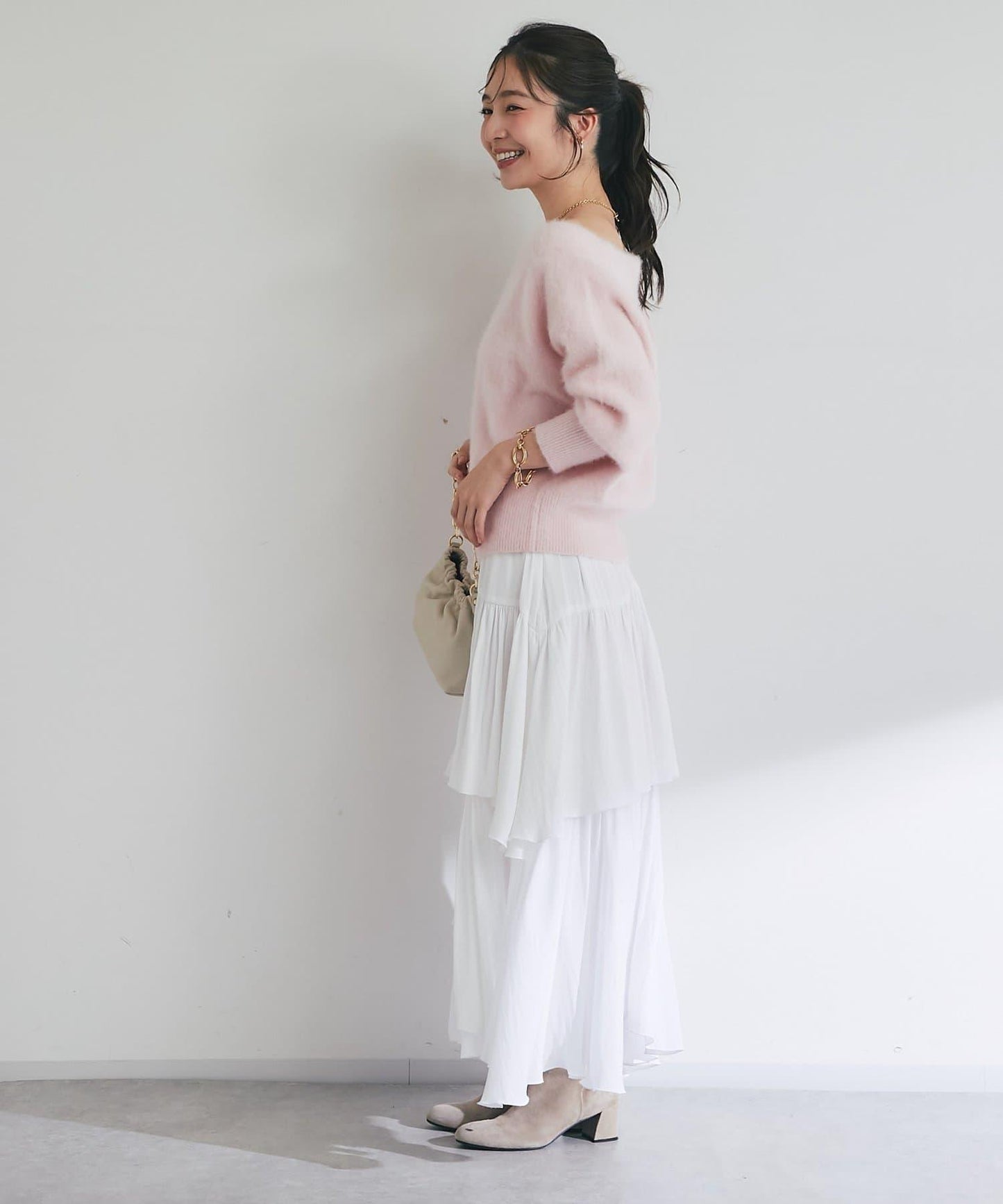 La boutique BonBon 毛感羊毛羊絨混紡露肩針織上衣