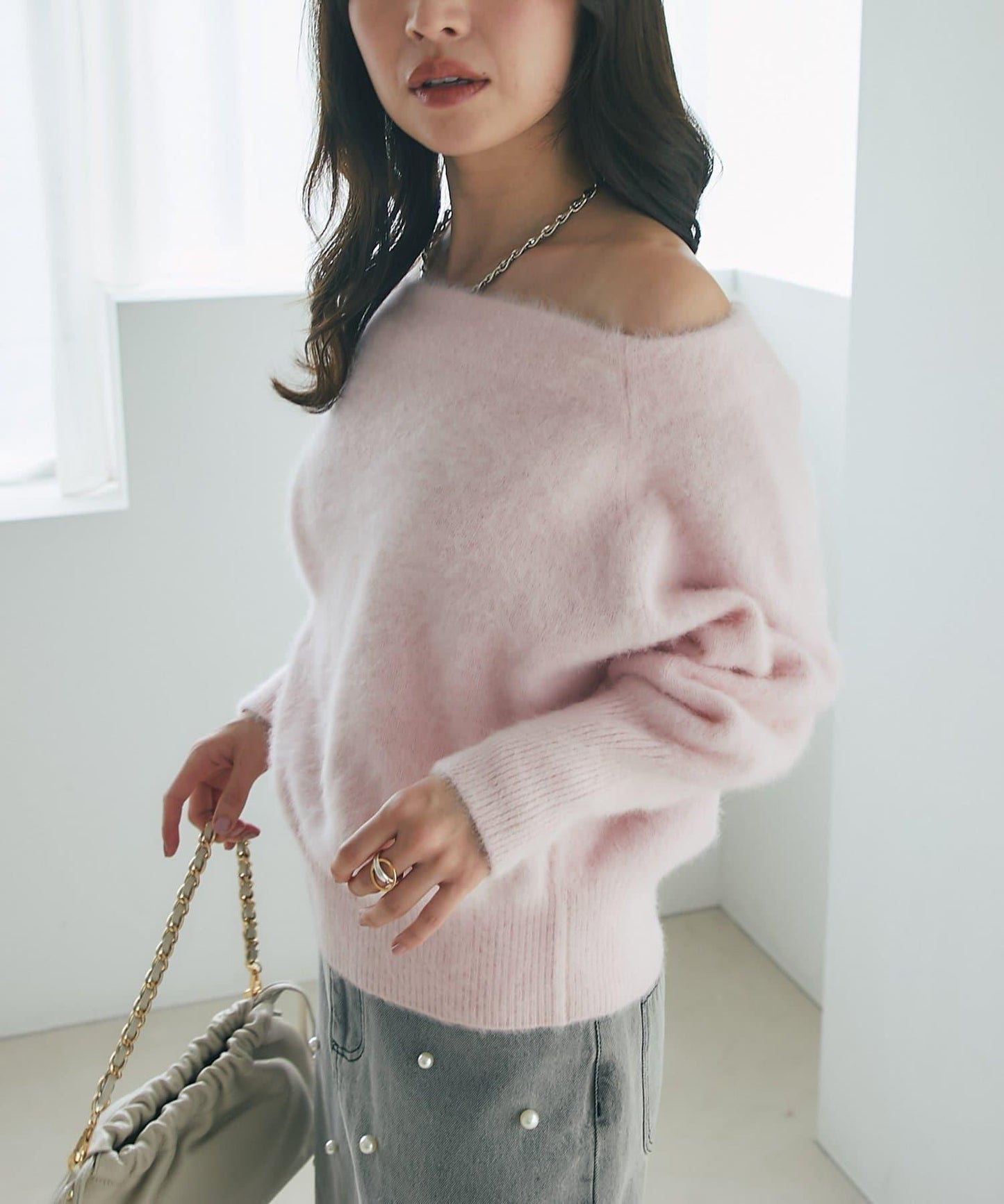 La boutique BonBon 毛感羊毛羊絨混紡露肩針織上衣