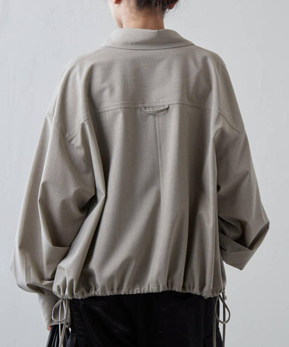 泡泡袖設計襯衫