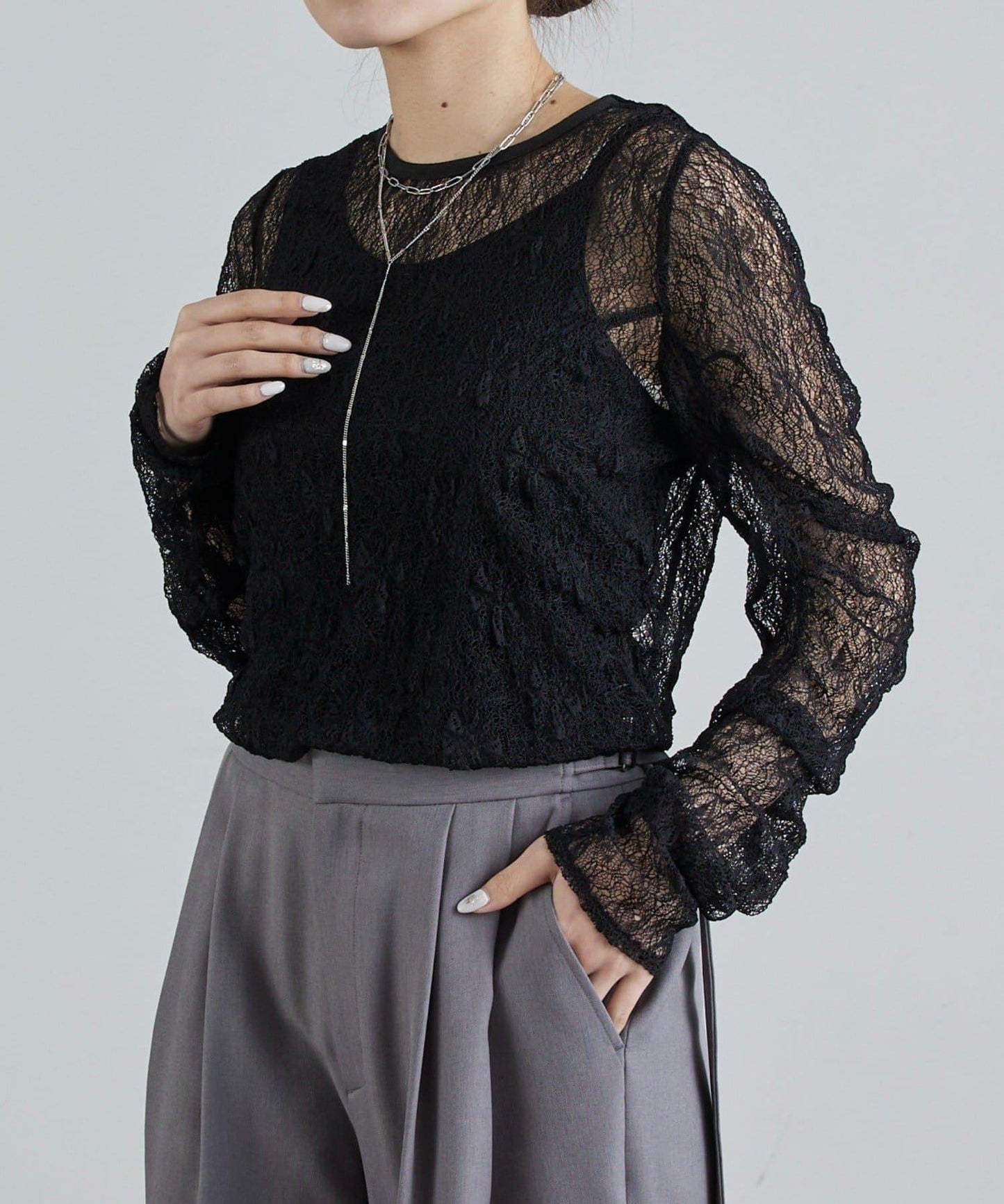 蕾絲袖褶皺上衣