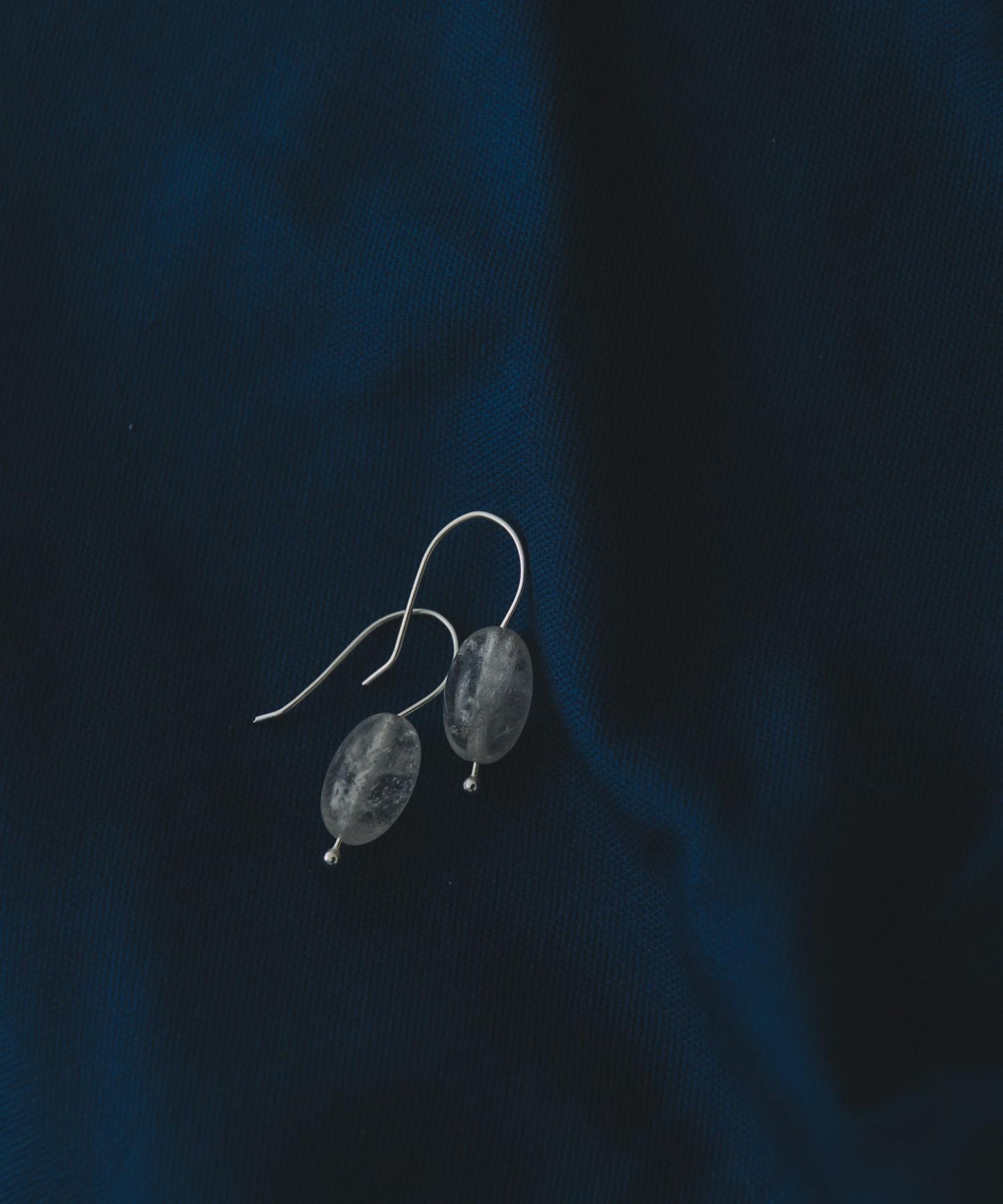 SMELLY so’ stone drop hook pierce 耳環