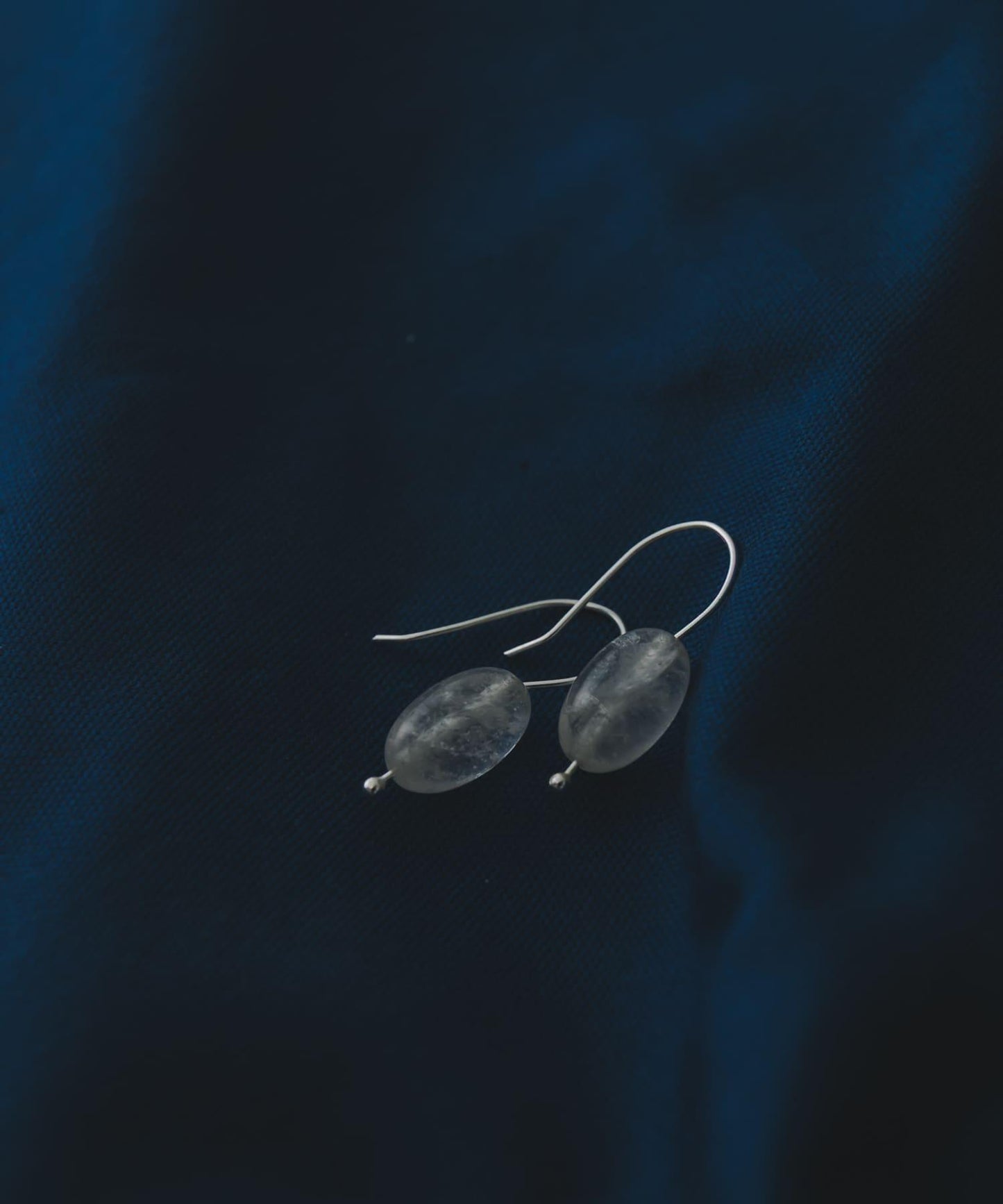 SMELLY so’ stone drop hook pierce 耳環