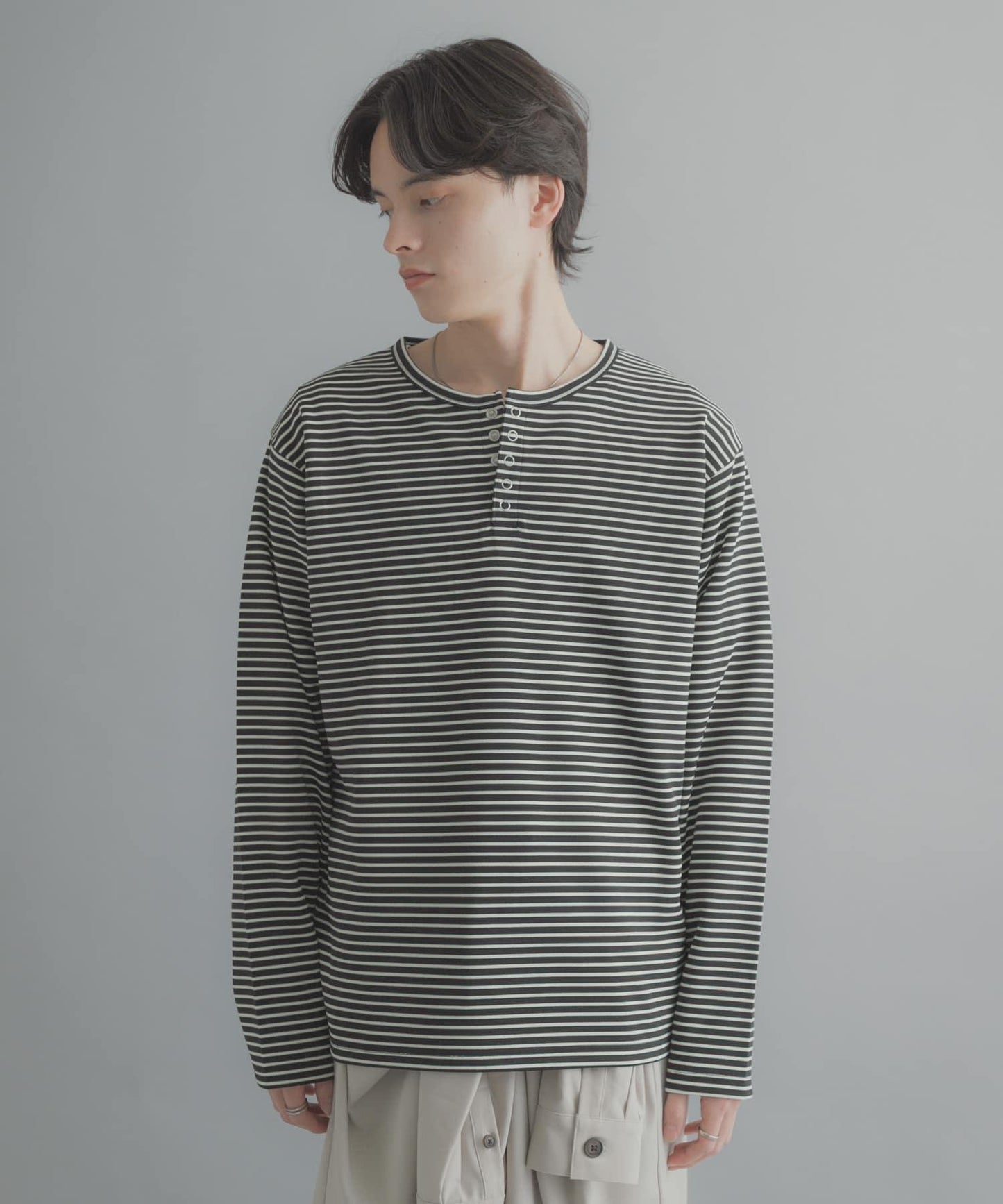 條紋亨利領長袖T恤