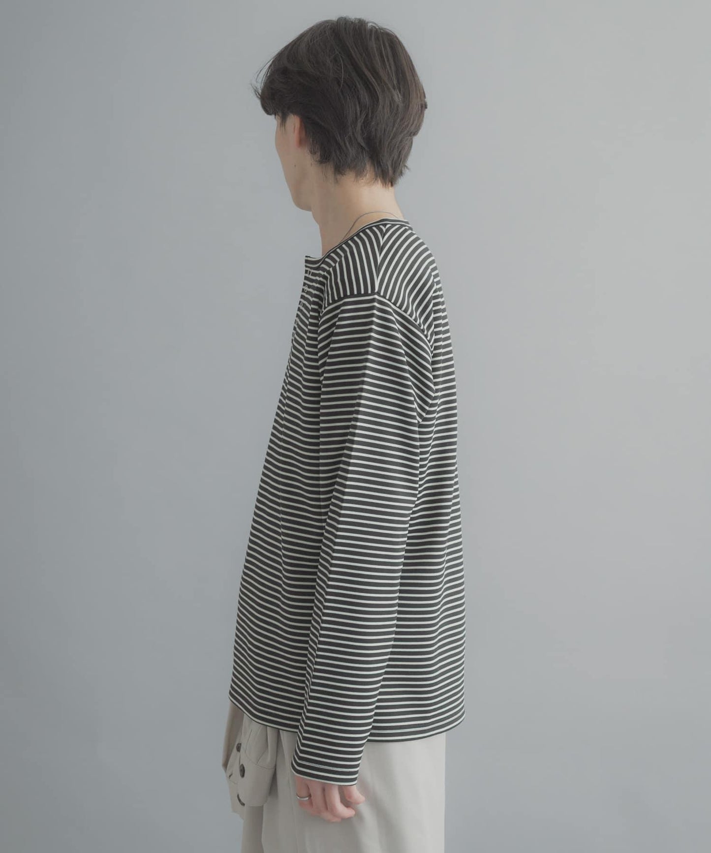 條紋亨利領長袖T恤