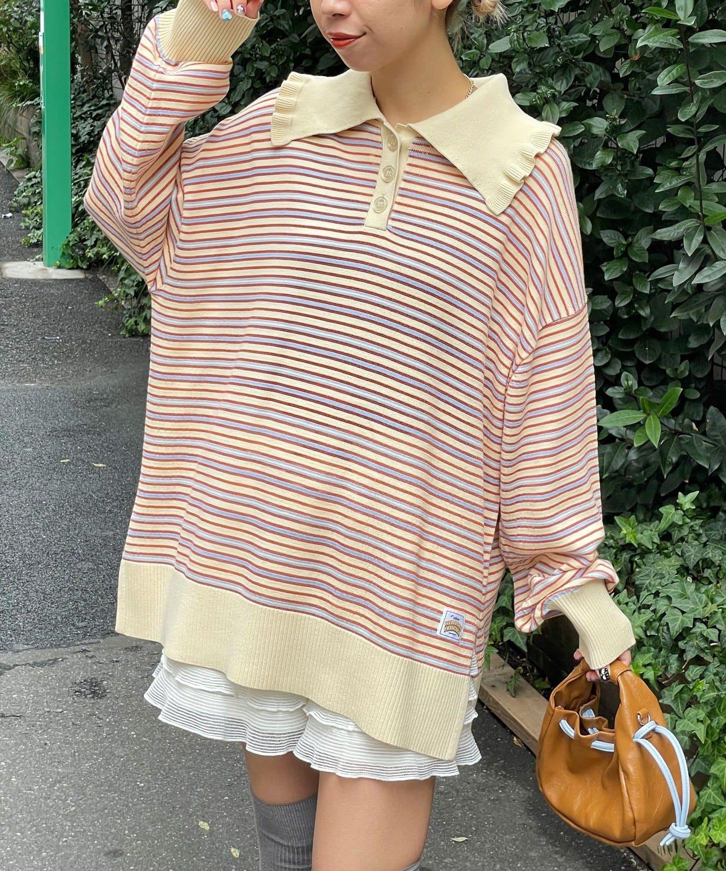 HELLO.SANFRANCISCO 大領條紋設計 POLO款 針織上衣