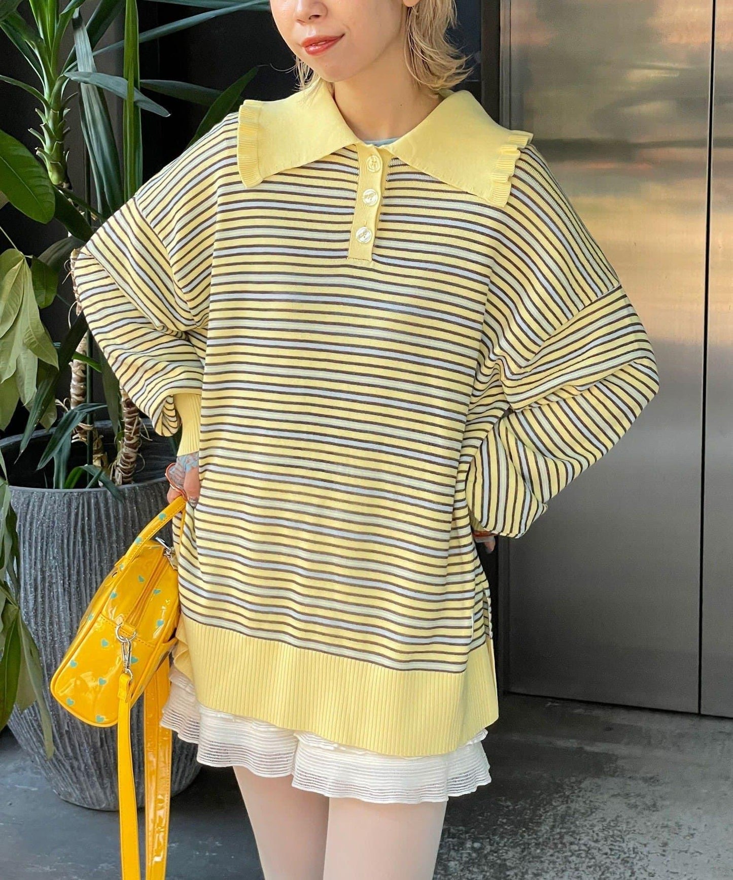 HELLO.SANFRANCISCO 大領條紋設計 POLO款 針織上衣