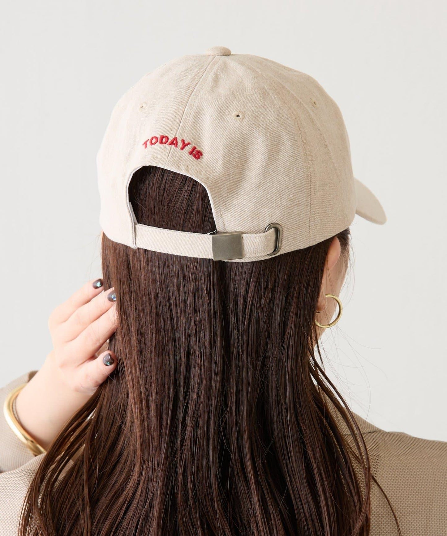 PAPILLONNER/パピヨネ Sunday刺繡棒球帽