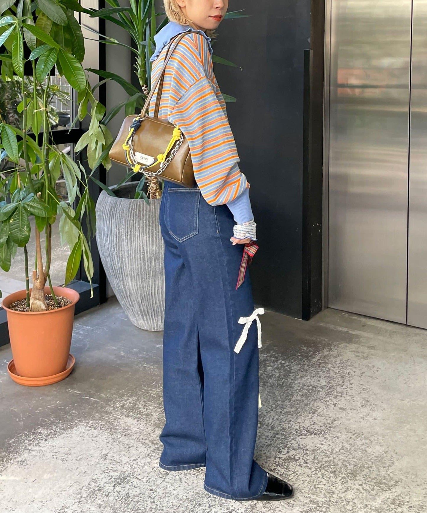 HELLO.SANFRANCISCO 大領條紋設計 POLO款 針織上衣