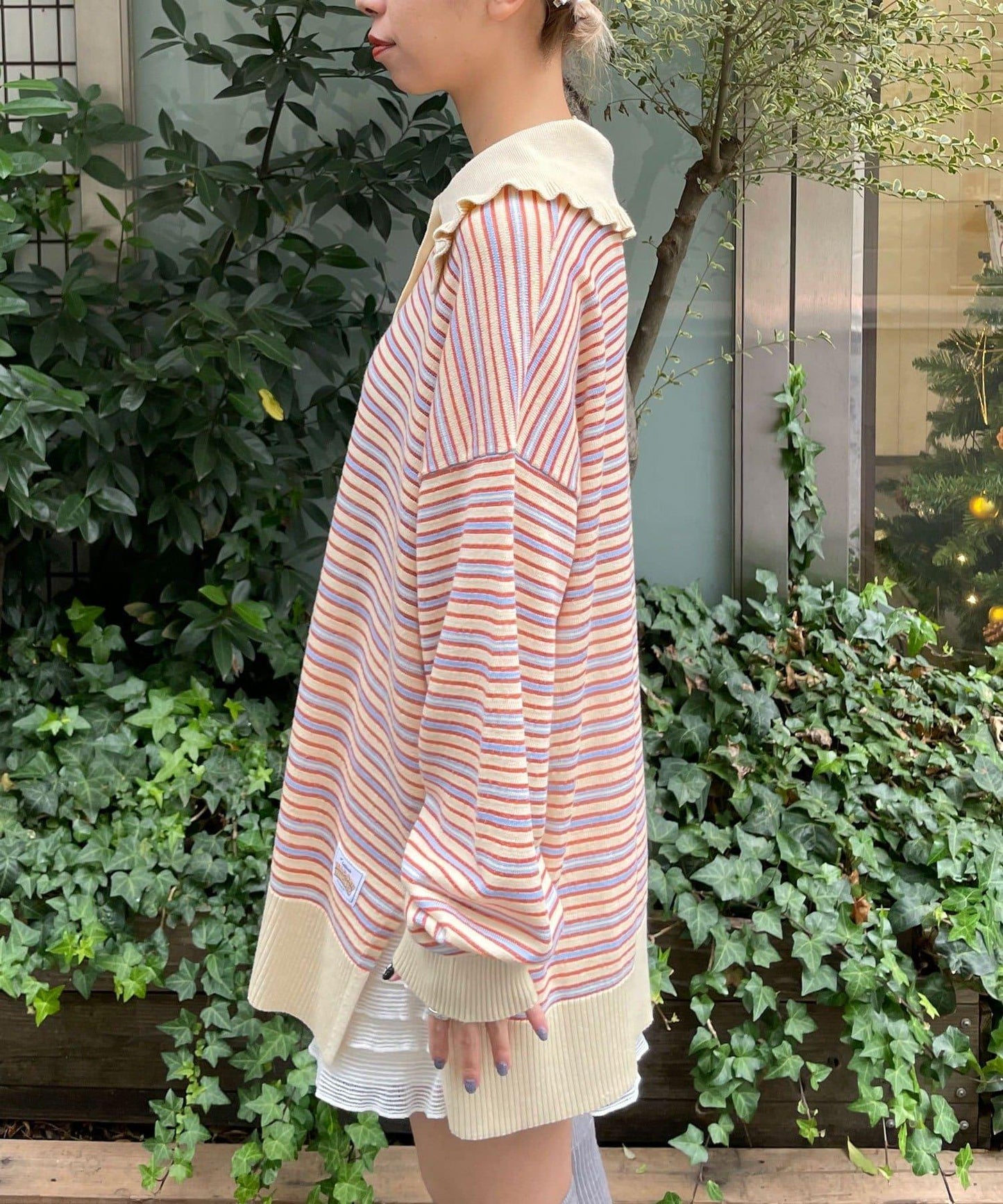 HELLO.SANFRANCISCO 大領條紋設計 POLO款 針織上衣