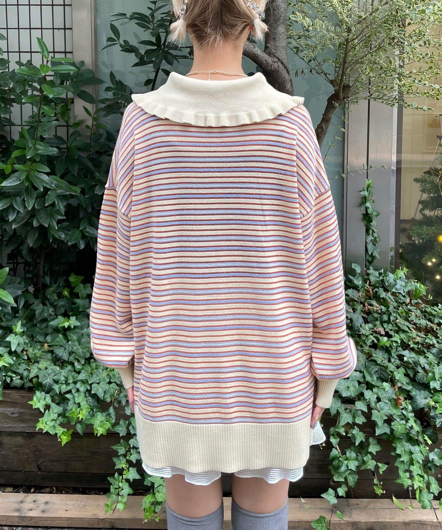 HELLO.SANFRANCISCO 大領條紋設計 POLO款 針織上衣