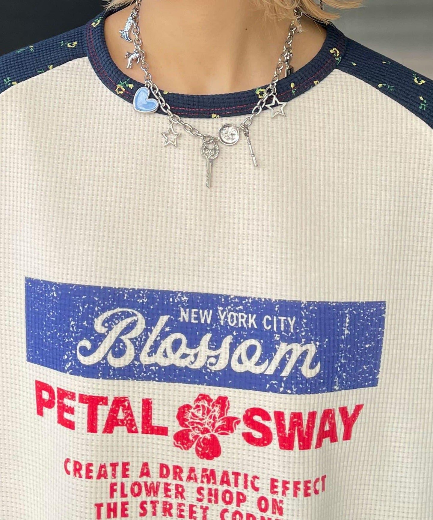 HELLO.SANFRANCISCO/ハローサンフランシスコ 印花華夫格插肩T恤