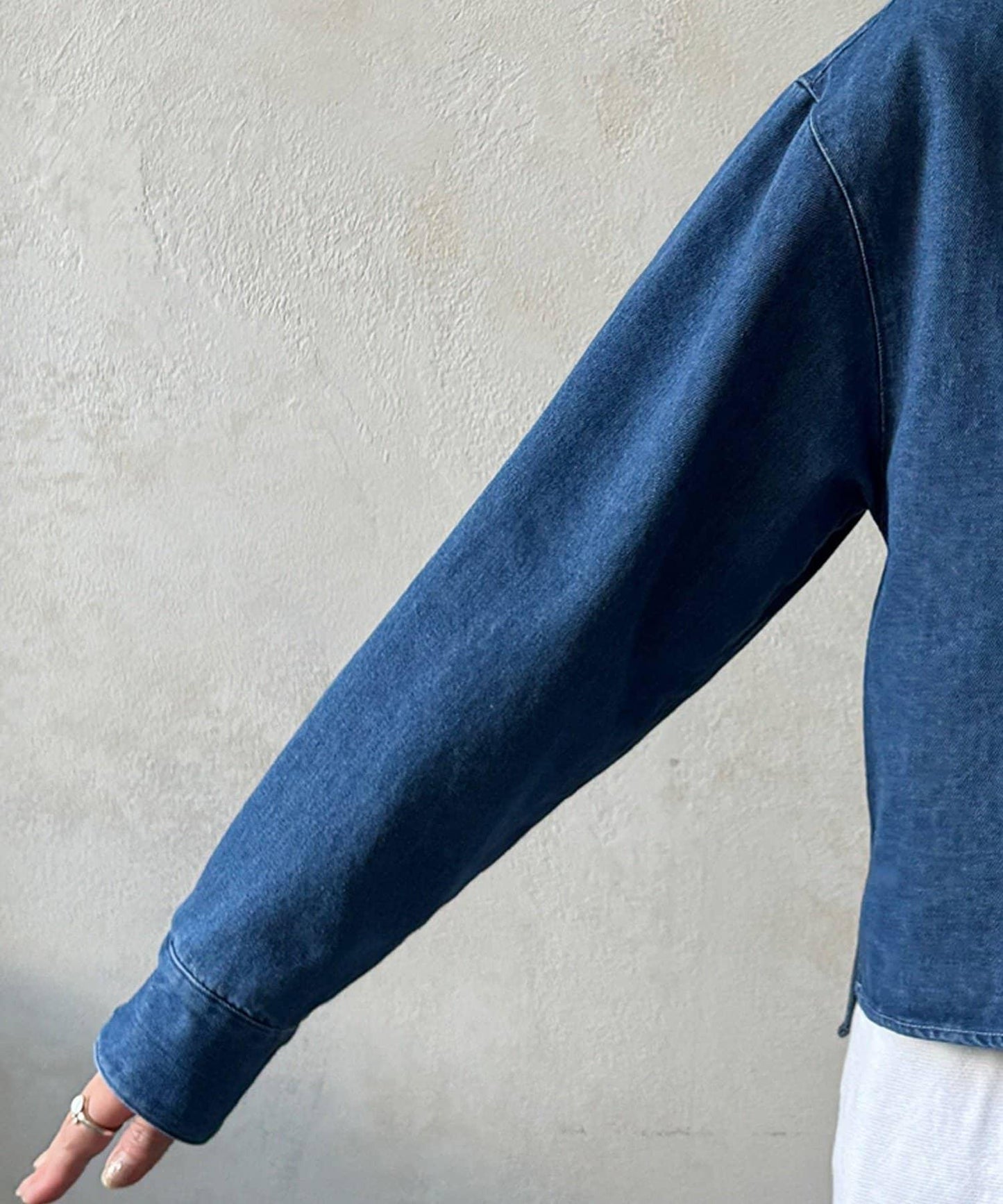 網紅OKOCHI企劃 開領牛仔襯衫