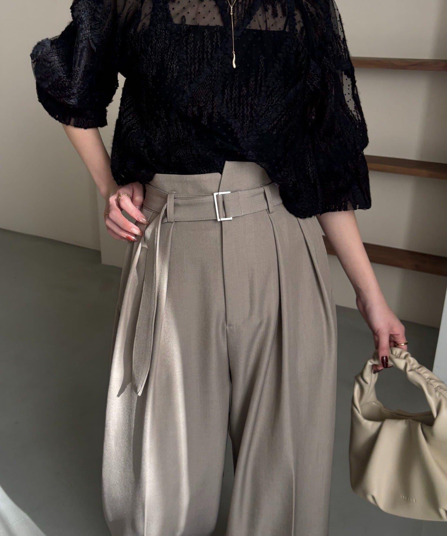 yuu企畫 不對稱腰部設計 褲子