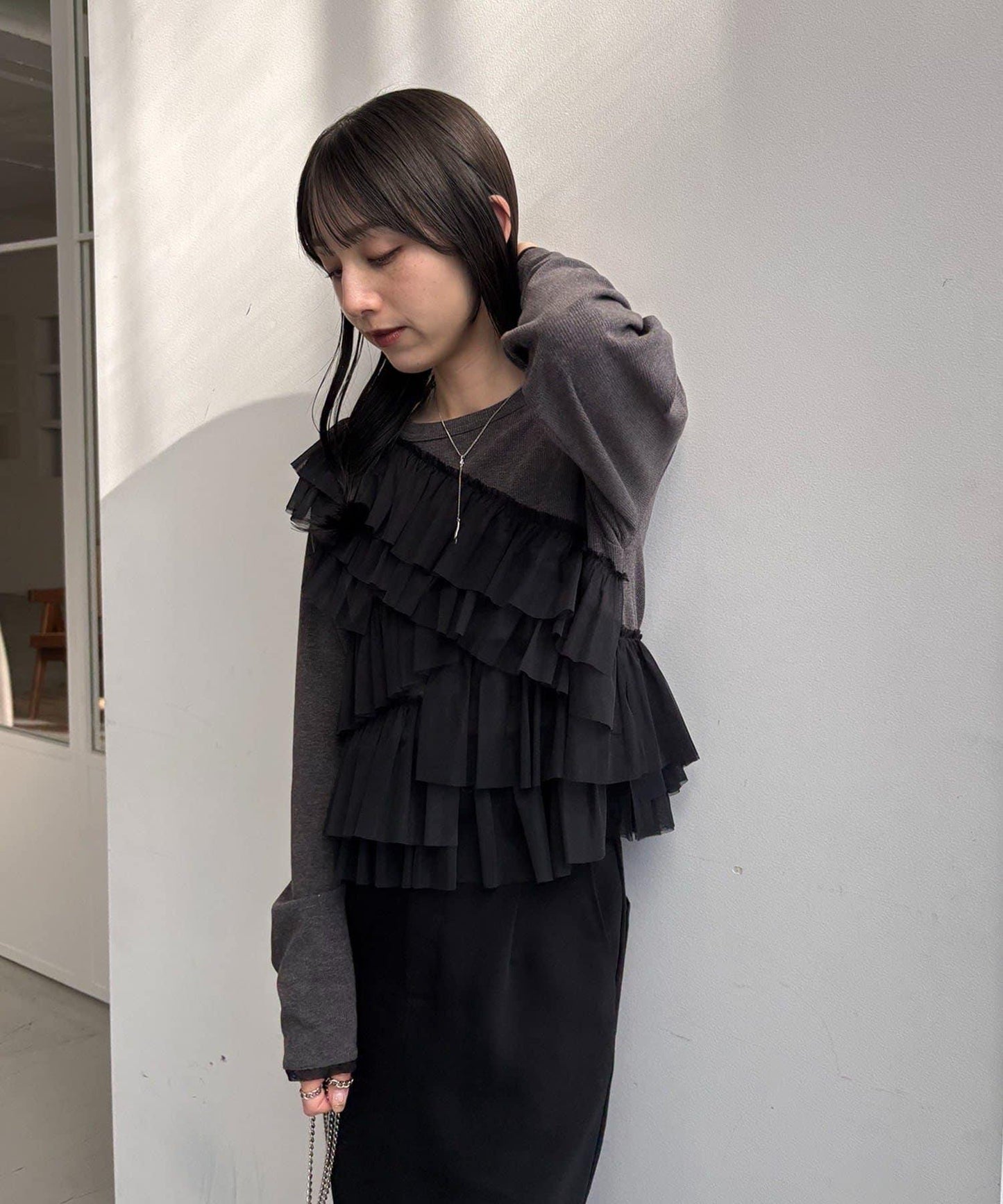 kon企畫 荷葉邊拼接長袖T恤